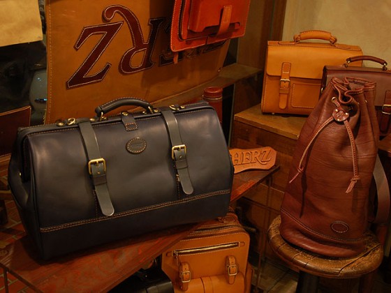 ボストンバッグ