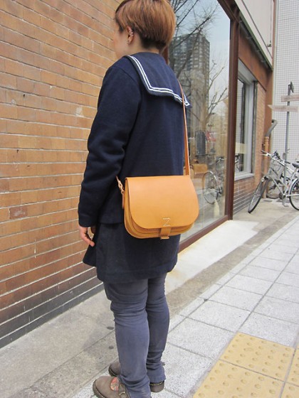 ショルダーバッグ(B-31) 着用