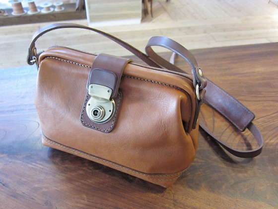 口枠ミニショルダーバッグ