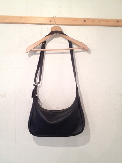 サンプルショルダー