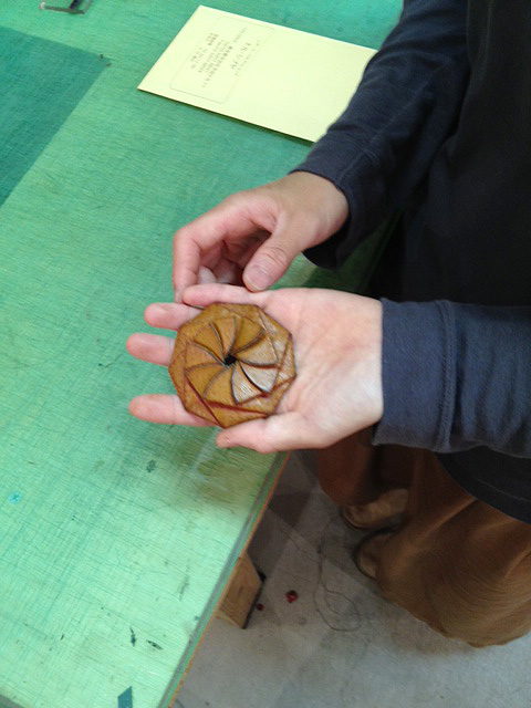 てのひらにすっぽりサイズ