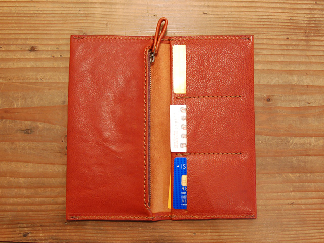 GS-26:3枚の内側にも3枚カード入ります