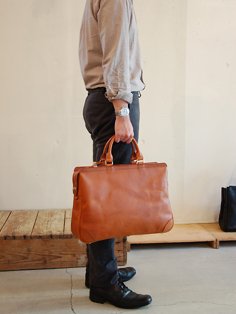 新商品、二本手ファスナービジネス