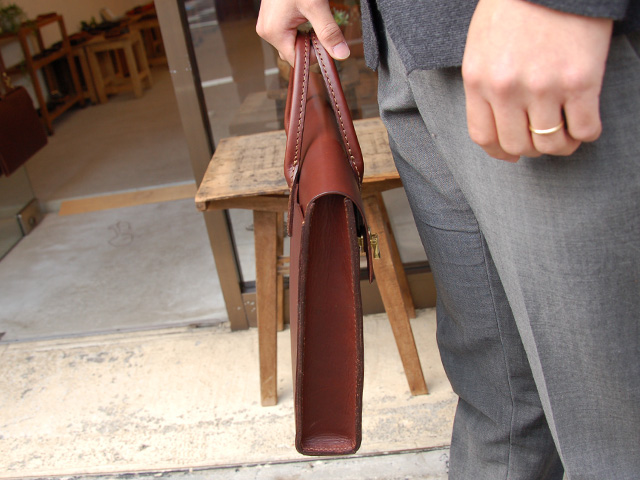 企画ブリーフ 側面