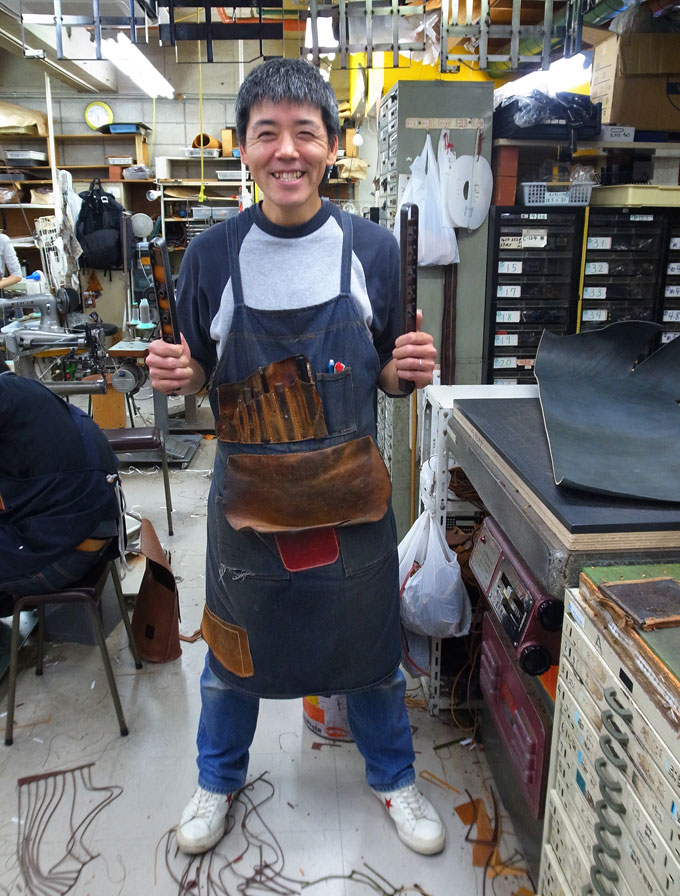 裁断チームのリーダー、作り手:鈴木の場合