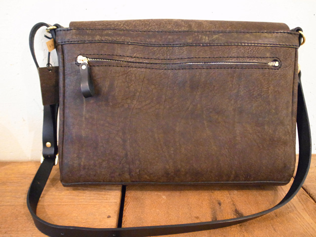 マリさんhabana背面