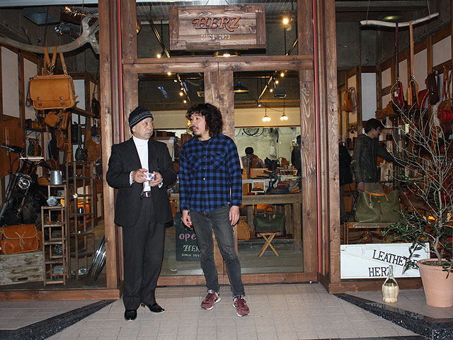 応援に来てくれた金具屋さん