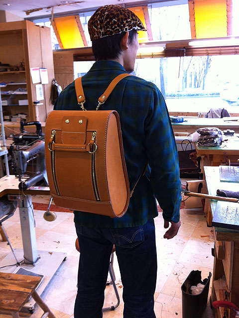 タンクバッグ 大きなサイズ