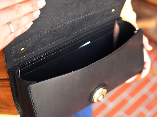 おでかけの荷物入ります