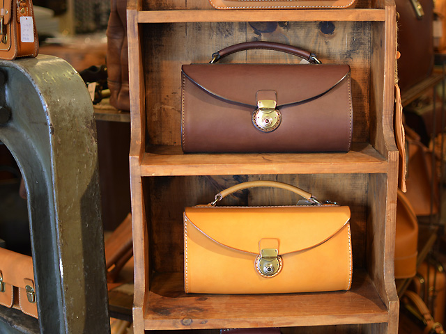 本店の棚に、、