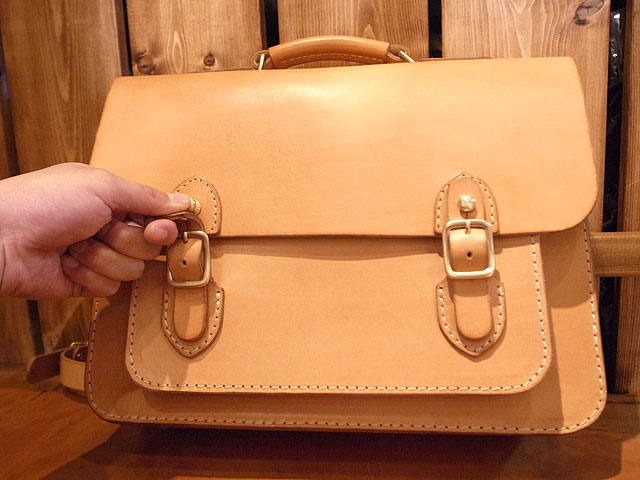 3wayバッグ ギボシ