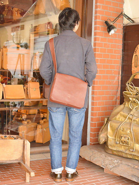 横型ソフトショルダーバッグ M