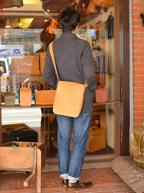 縦型ソフトショルダーバッグ Mサイズ