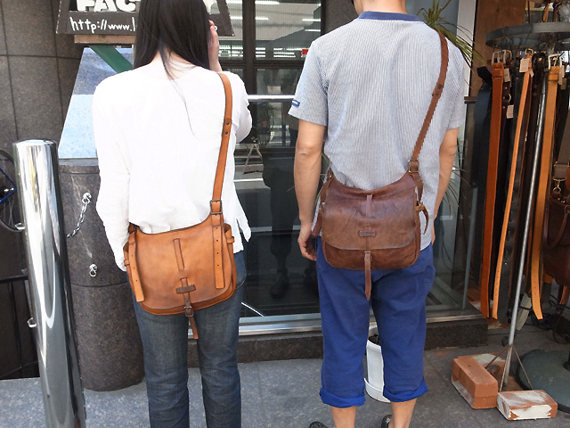 お揃いのショルダー