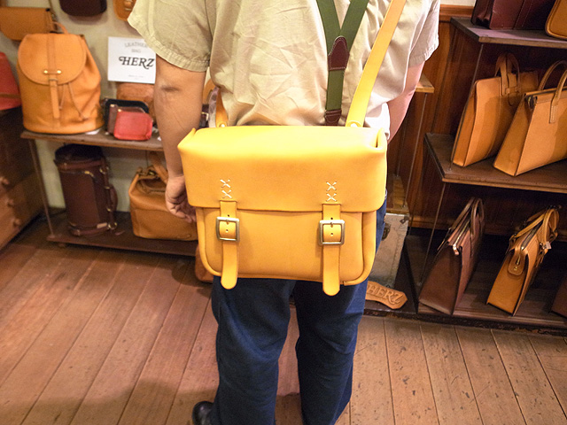 B-85(ショルダーバッグ)