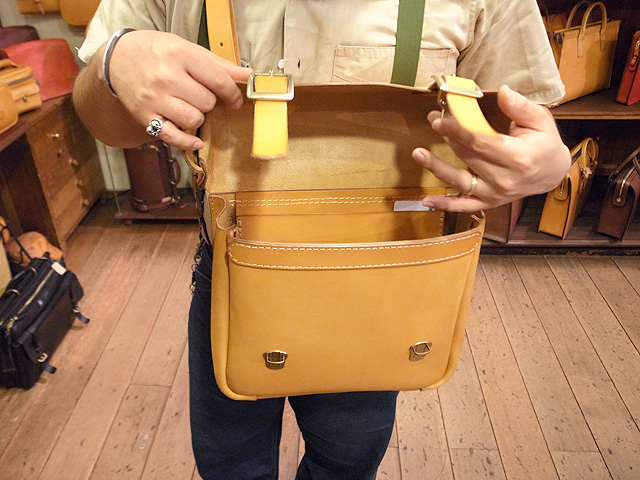 B-85(ショルダーバッグ) フラップ