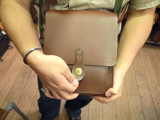 B-83(ショルダーポシェット) ホック