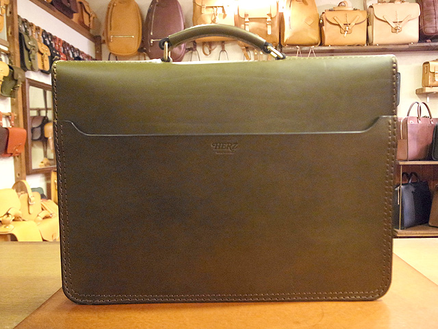 J-11(ビジネスバッグ) 背面