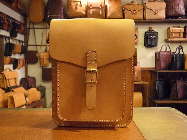 B-4(ショルダーバッグ)