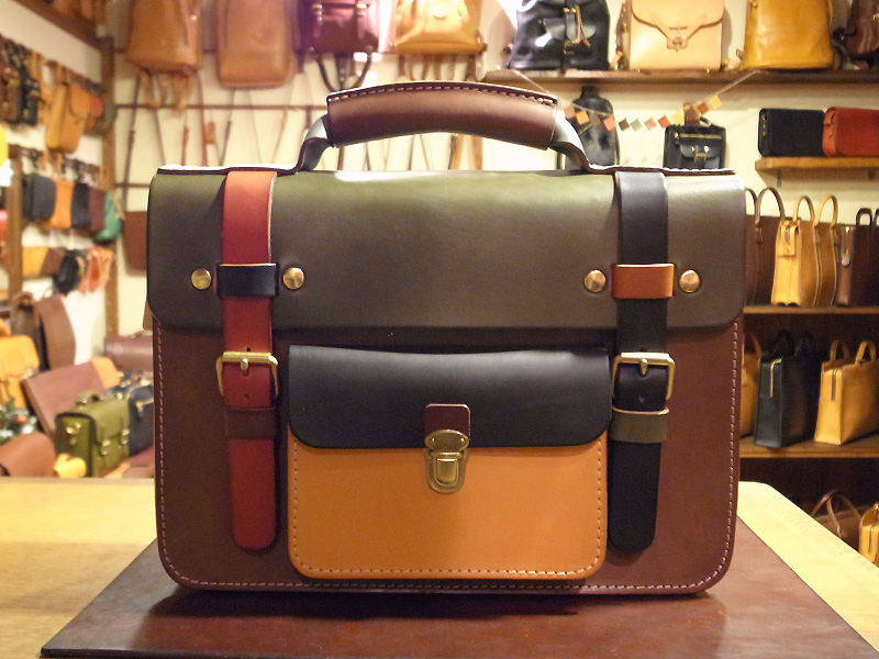 学生鞄風・2wayビジネスバッグ(BC-16) マルチカラー2 背面