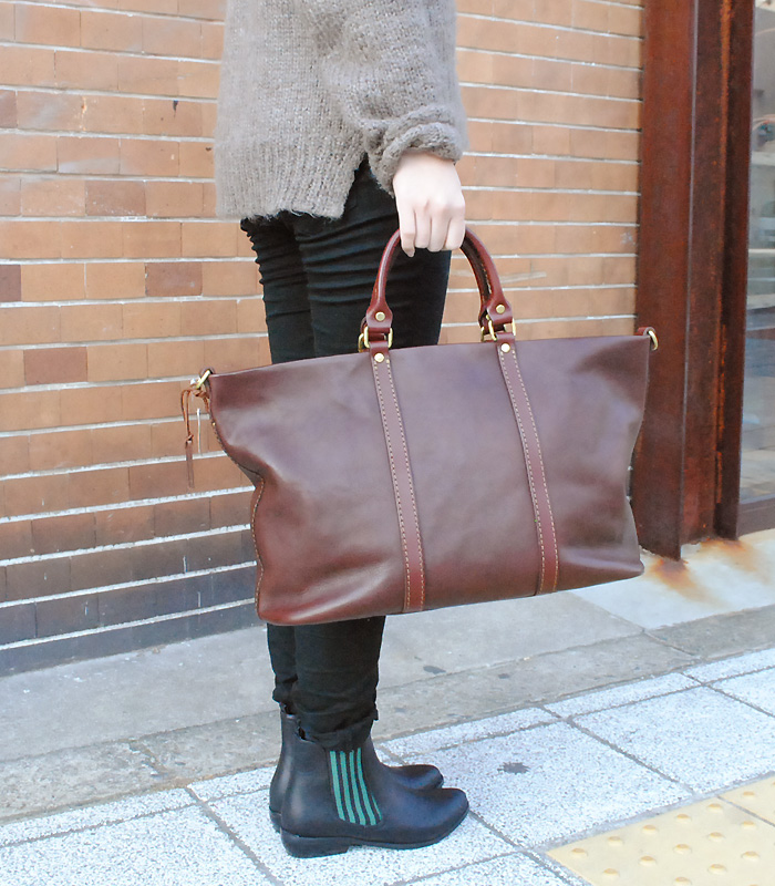 ファスナータイプの2wayトートバッグ(G-23) 手持ち