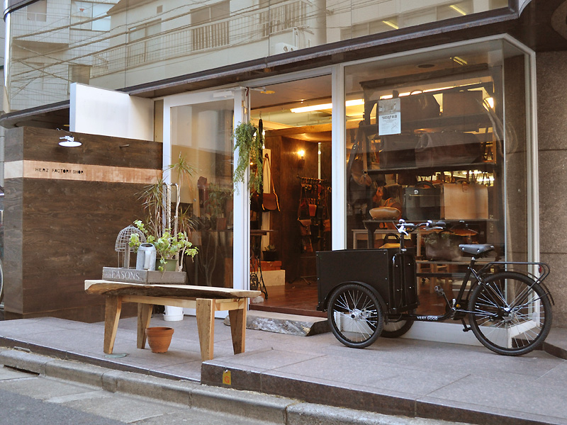 店内改装も大詰め By.FACTORY SHOP