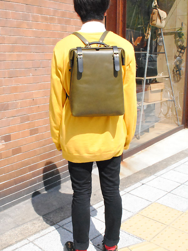 ラックスリュック 着用