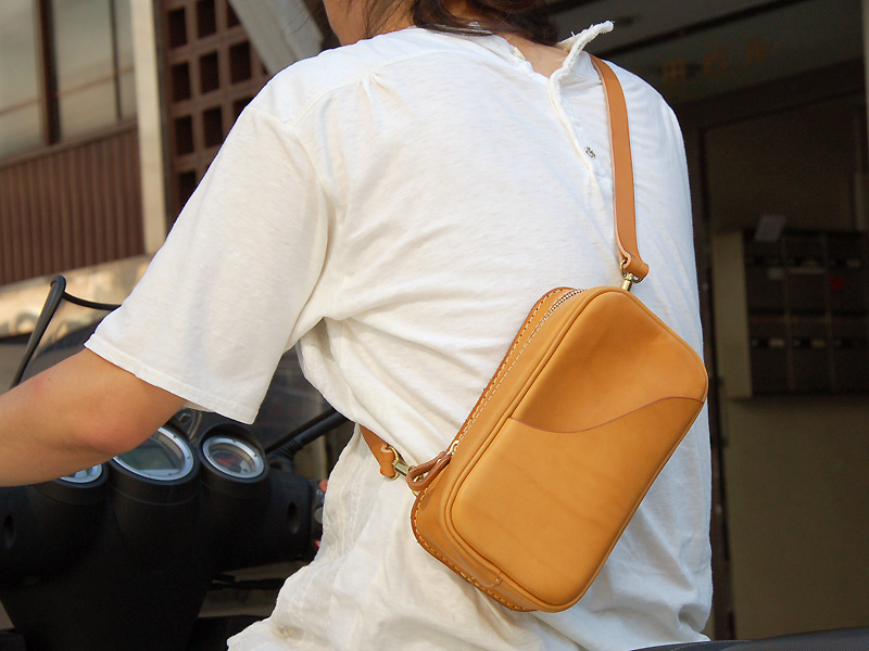 タテ型2wayボディバッグ(F-103)