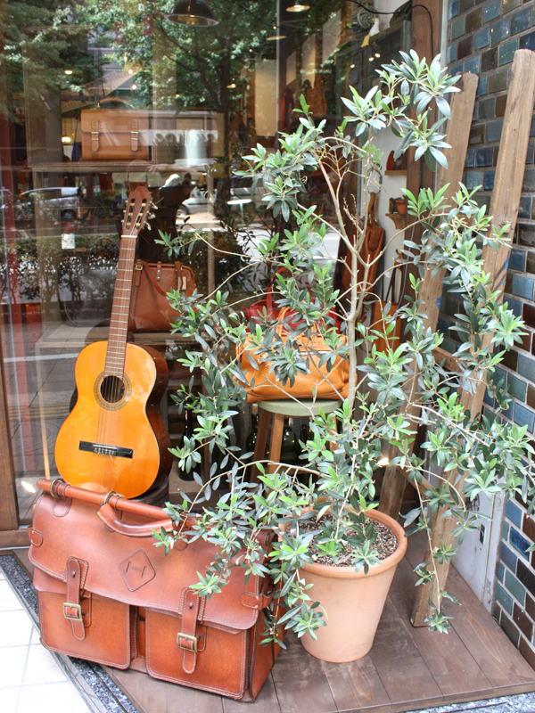 ジャズフェス寄りの店頭