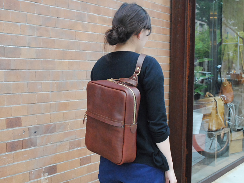 大阪3周年記念鞄VOL8 女性着用