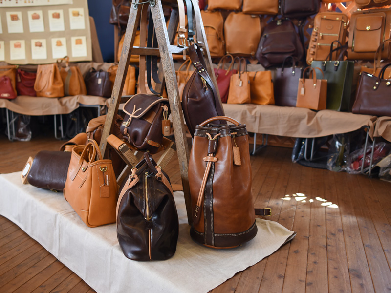 キャラバン横浜店内3