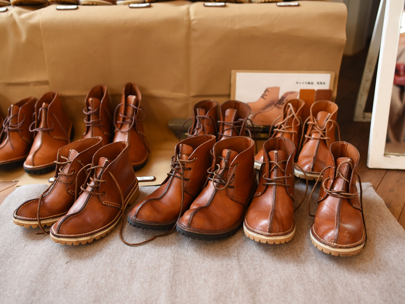 キャラバン横浜店内 ワークブーツ