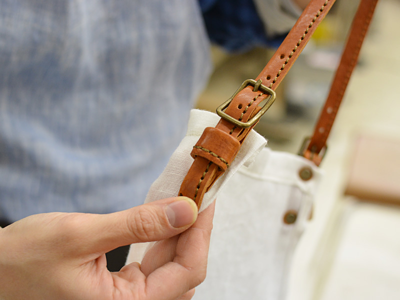 エプロン ストラップ