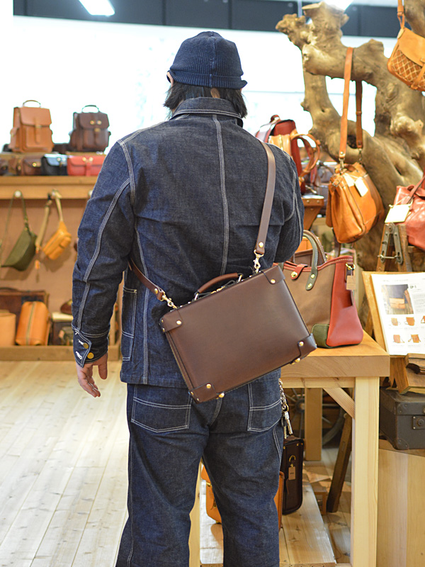 トランクショルダー