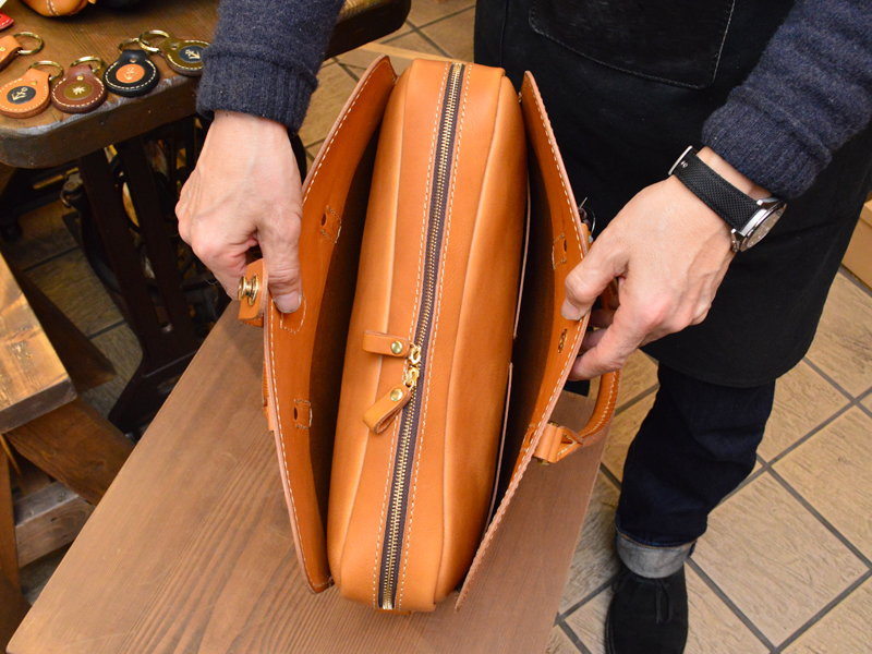 ファスナータイプで