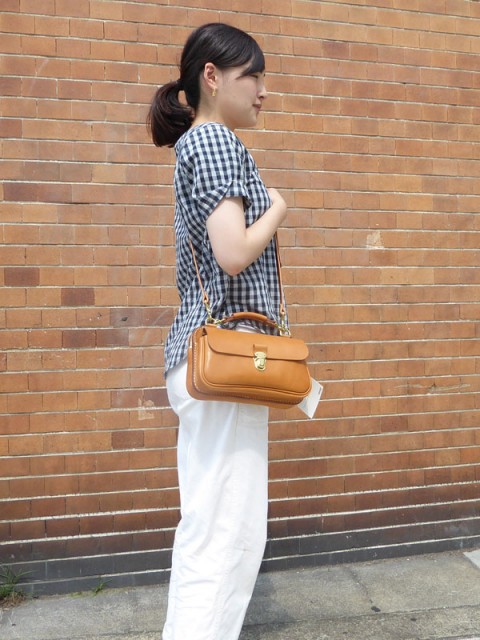 作り手:漆原作 「ダブルポケショルダー」女性ショルダー