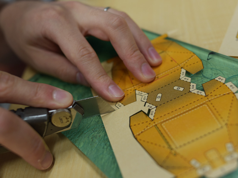 ペーパークラフト裁断