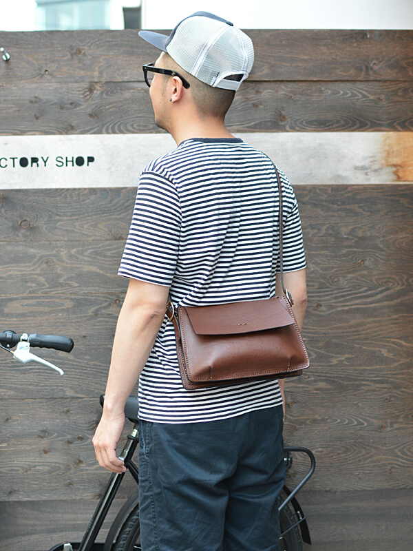 「Simple Shoulder」着用