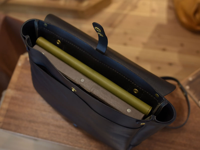 メールバッグ 作り手:熊谷 収納