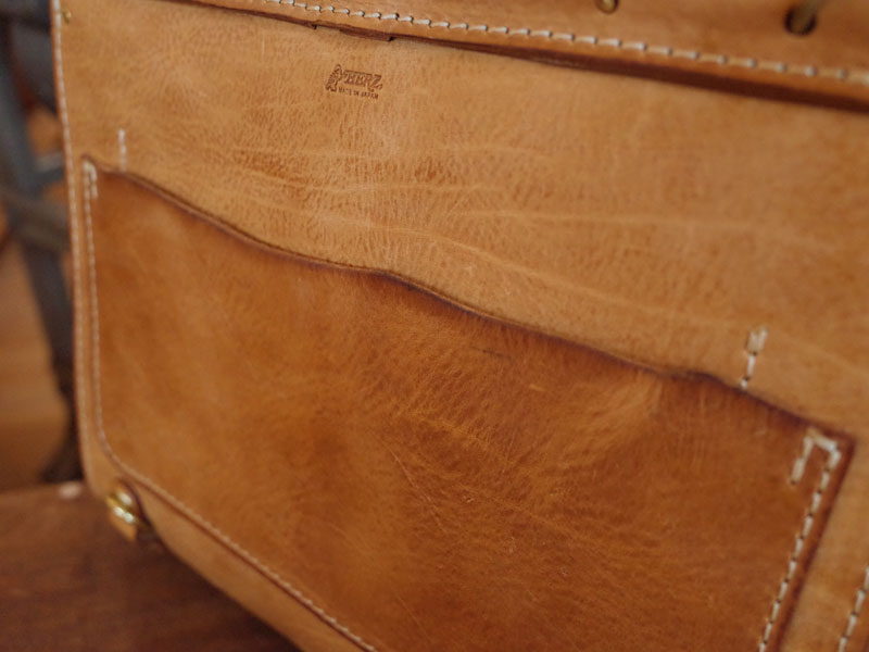 Flipper 3way Bag 革の質感