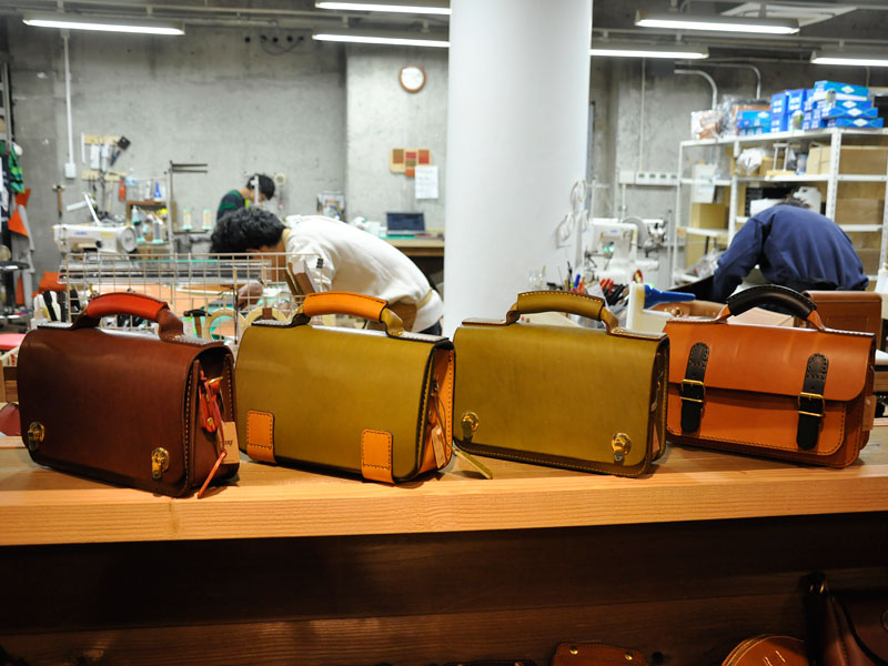 ツートン仕様の鞄たち!