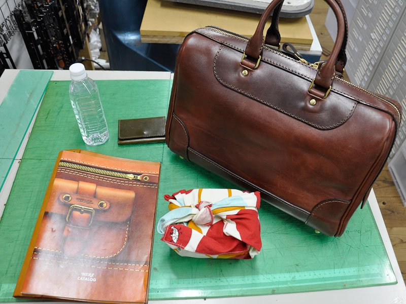 サンプルビジネスバッグ収納