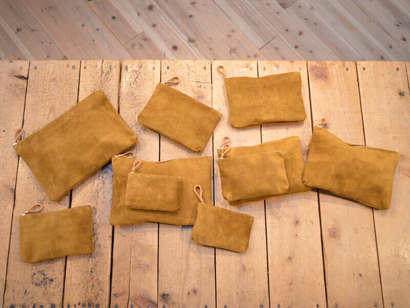 ポーチたち、キャメル