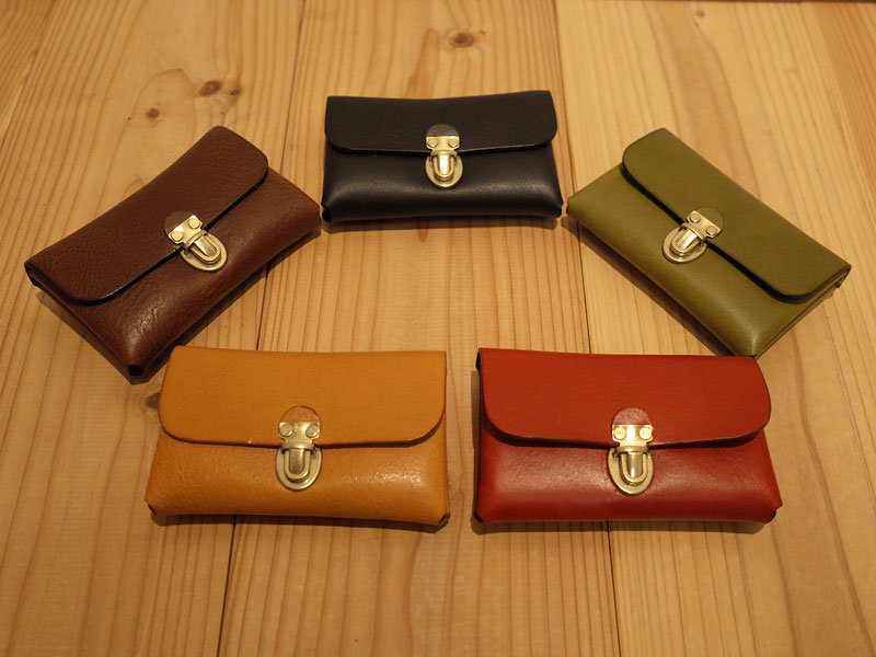 作り手:西邑の錠前カードケース