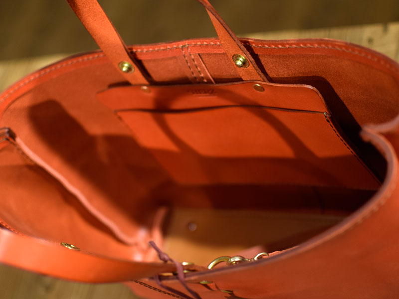 ホックトート内ポケット