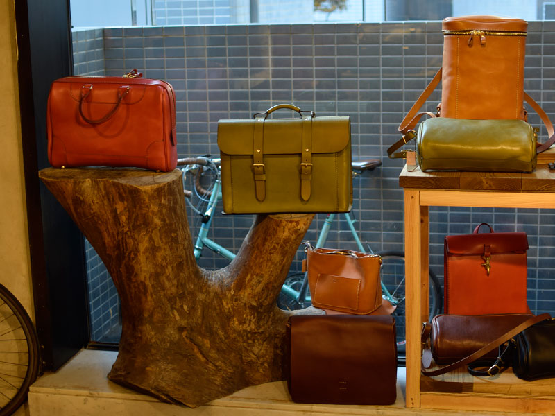 名古屋店サンプルバッグたち