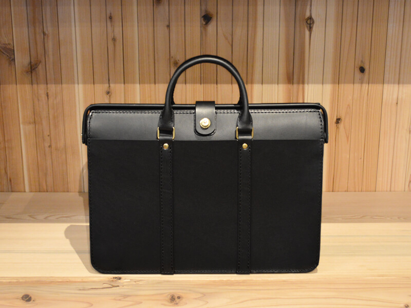 差しポケの方、正面