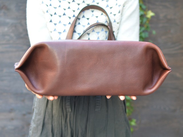 折りたためるトート　作り手：田中　底面