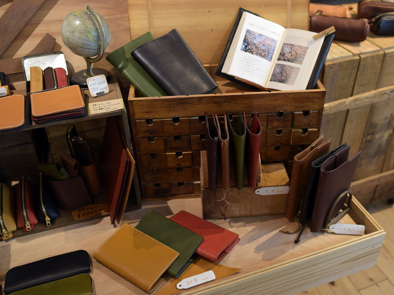 ブックカバーコーナー作りました