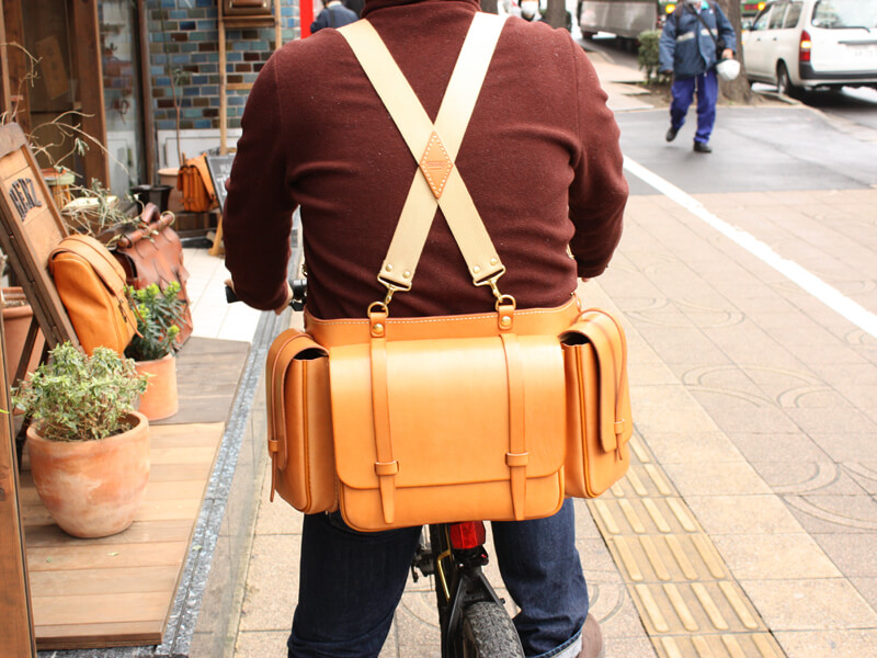 11ゴリさん自転車乗車中